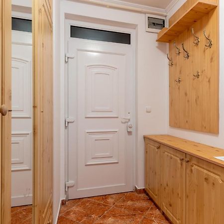 Egyuett A Csalad II Apartman By Bltn Сиофок Екстериор снимка